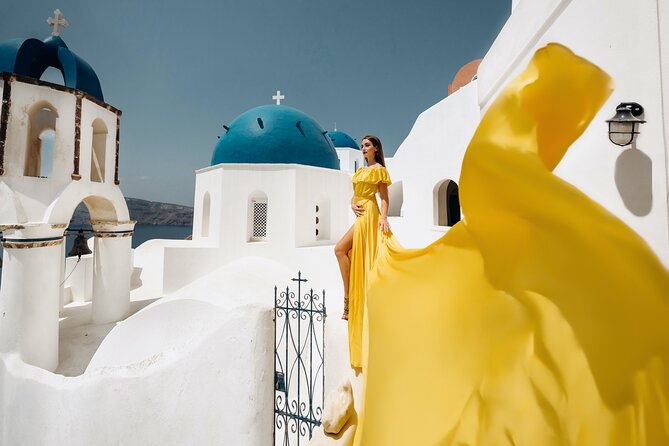 1-Hour Private Santorini Flying Dress Photoshoot - Pickup and Getting to the Right Place Without Stress
