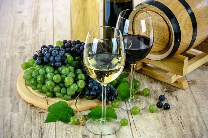 3 Hours Private Wine Tasting Tour - Venetsanos Winery: caldera, volcano views, and local bites