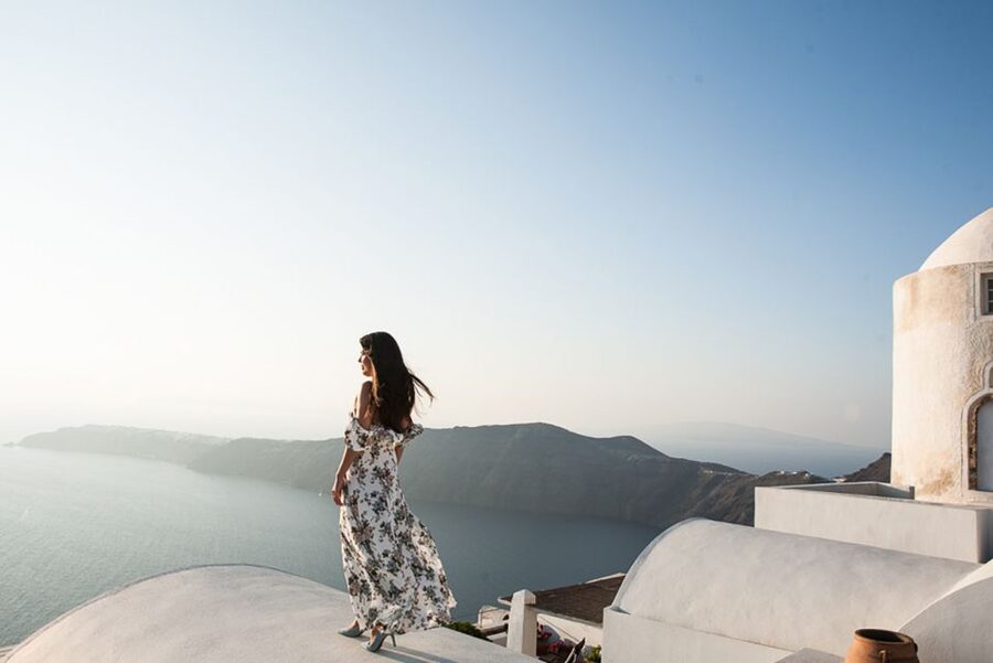 30’ Photoshoot in Oia! 30 edited photos! Effortless & Fun! - Meeting outside Pliatsani church, then into quieter streets