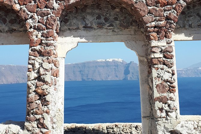 4 Hours Tailor Made Tour in Santorini - Canava Santorini Distillery: spirits plus storytelling