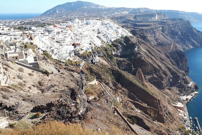 4 Hours Tailor Made Tour in Santorini - Lignos Folklore Museum: the quiet, memorable cave-house stop