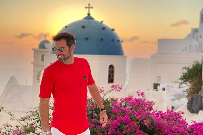 4 hrs PRIVATE island tour and photos, Oia and Blue domes - Stop 1: Oia’s Twin Blue Domes, Private Photo Spots, and What to Wear