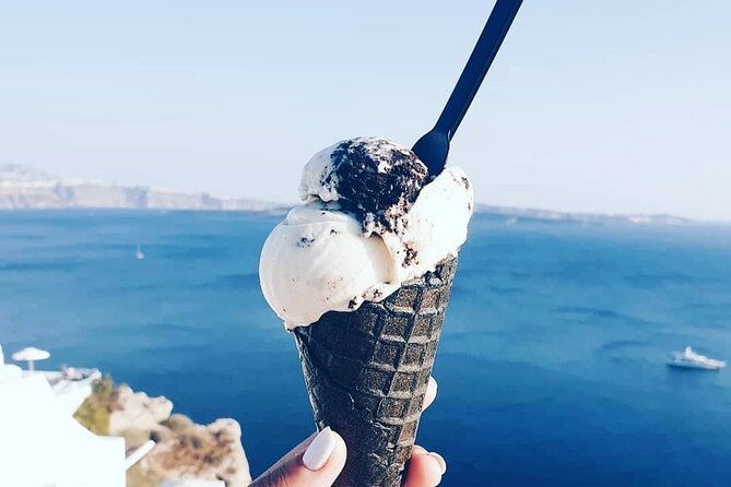 6-Hour Private Custom Santorini Tour-A Full Experience Of The Island. - Oia: blue domes, cliff views, and a lot of photo fuel