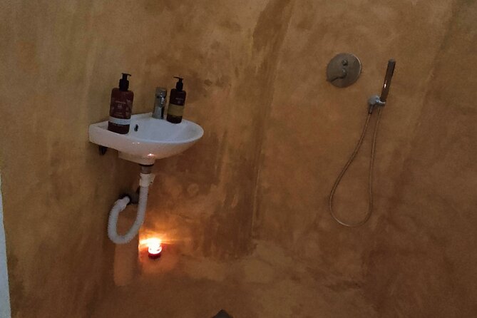 Akrotiri: 2-Hrs Face & Body Ritual, Pool access, wine & fruits - What the Staff Experience Tells You About Service Quality
