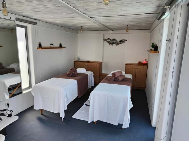 Akrotiri: Aromatherapy Couples Massage - Who this suits best in Akrotiri