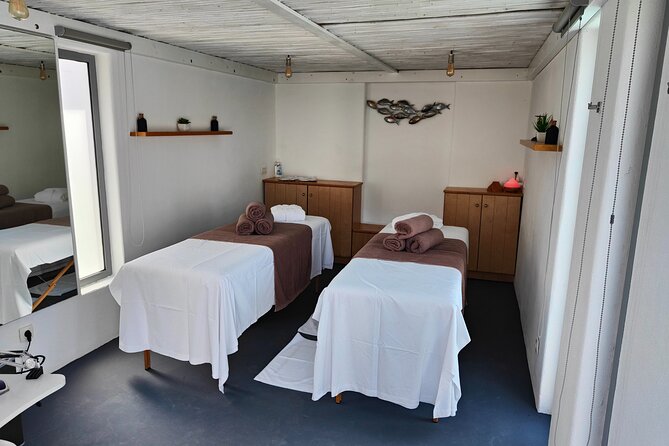Akrotiri: Couples' Aromatherapy Massage - Entering Akrotiri’s quieter spa rhythm