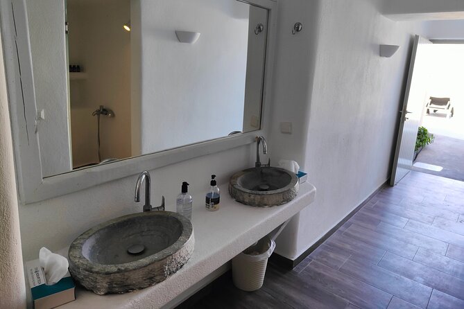Akrotiri: Couples Massage & Pool Day Access - Santorini Zen Spa in Akrotiri: why this setting feels different