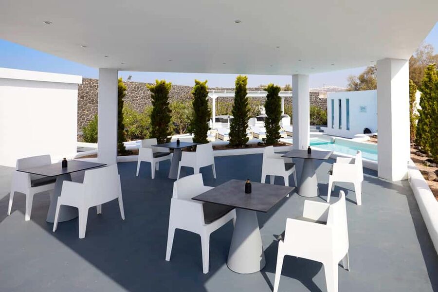 Akrotiri:Departure Day Spa Experience Couples Massage & Pool - Price and Value for Two in Santorini