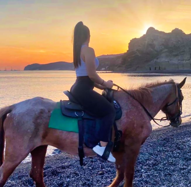 Akrotiri: Guided Horseback Riding Day Trip to a Beach - Photo stops, wine, and the small extras that make it feel personal