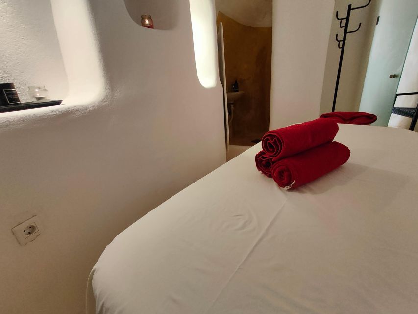 Akrotiri: Travel Recovery Aromatherapy Massages - Atmosphere and service level, based on past experiences