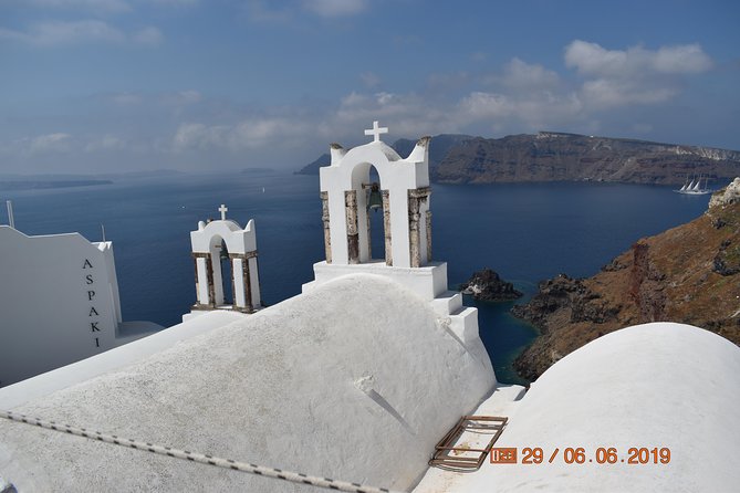All of Santorini in 6 hours (private) - Skaros Rock: A Lava Mountain and UNESCO-Listed Vantage