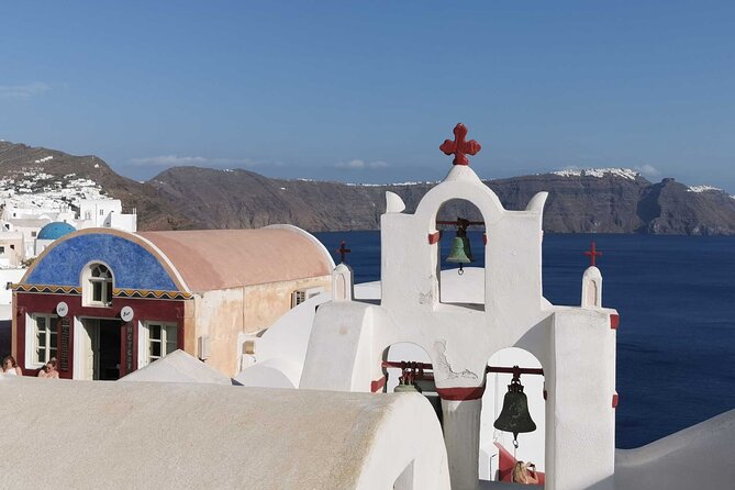 Authentic Santorini: A Self-Guided Audio Tour of Oia - Volcano and earthquakes: how nature shaped Oia’s character