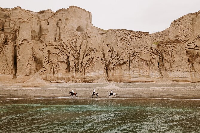Beach Gallop - Horse Riding Safari for Experienced Riders - Why this beach-and-caldera route feels so special