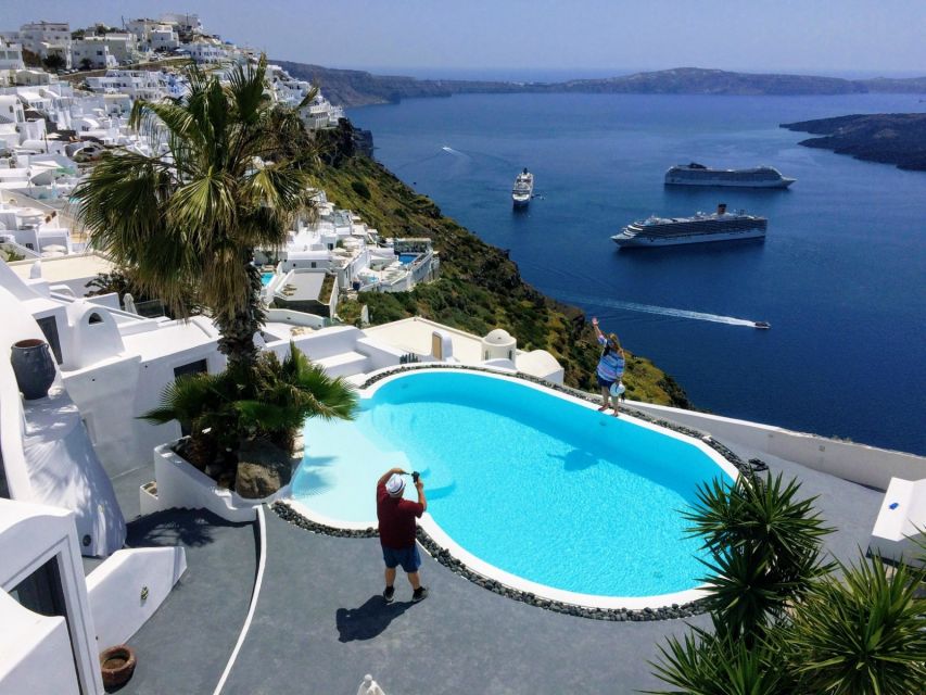 Best of Santorini Full-Day Private Guided Tour - Red Beach and Black Beach, volcano colors on full display