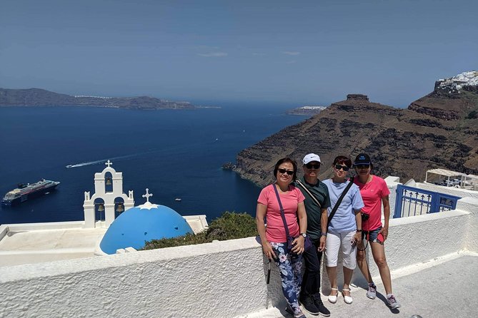 Best of Santorini Highlights Private 5 Hours Tour - Venetsanos Winery: tastings are optional, views and wine are the point