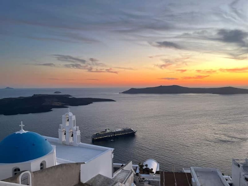 Best Santorini Island Tour - Cruise ship visitors choice - Where the Short Stops Fit: Photos, Water, and a Realistic Pace