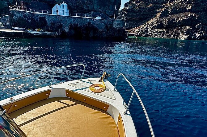 Boat Rental in Santorini - What is included, what costs extra, and the true value of the price