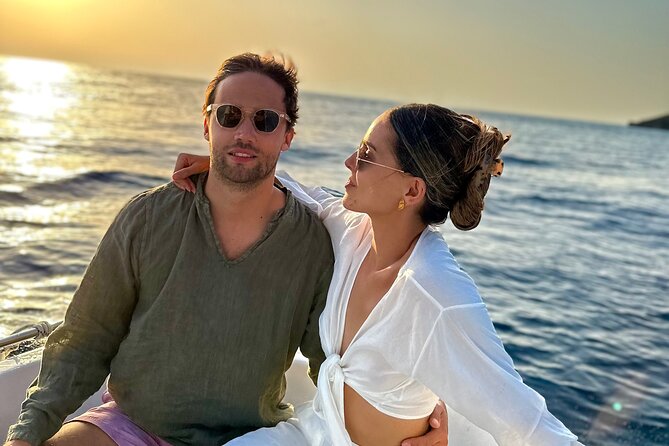Boat Rental in Santorini - The human side: meeting your host and getting set up smoothly