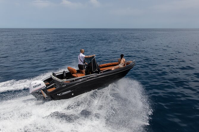 Boat Rental in Santorini License Free - Who should book this license-free Santorini boat rental, and who should skip it