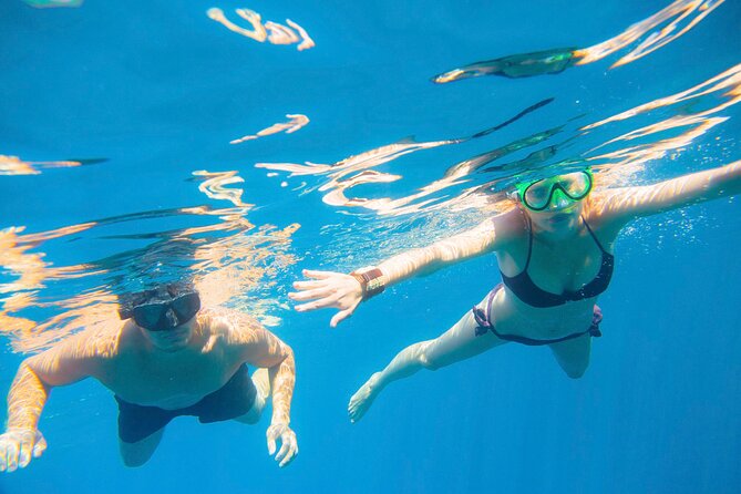 Caldera Private Cruise & Volcano Hike - Private tour energy: how the crew makes the day smoother