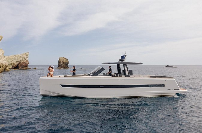 Caldera Private Cruise with Fjord 52 - The itinerary in plain language: what each stop is for