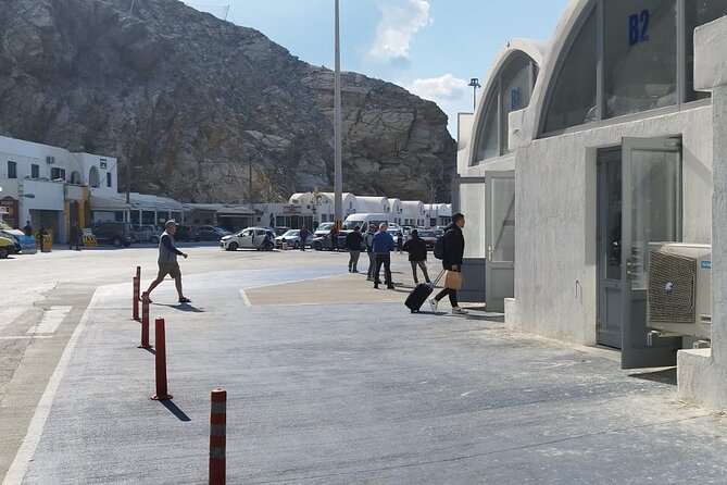 Chauffeur Transfer Service - Who this transfer is best for in Santorini