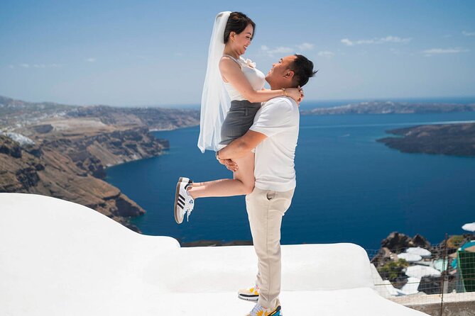 Couple and Family Photoshoot Experiece in Santorini - The Weather Factor: When Santorini Changes Its Mind