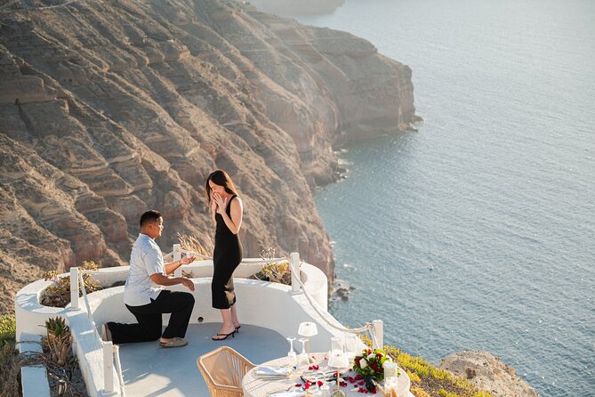Couple and Family Photoshoot Experiece in Santorini - Private Photos for Couples and Families