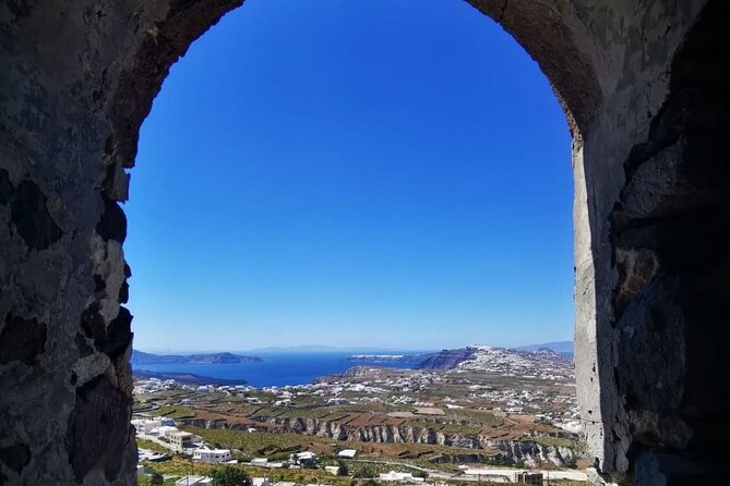Crete to Santorini 6 Hour Private Tour - The guide vibe: facts and fun, not a lecture