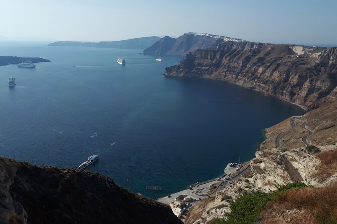 Discover Santorini - A smart 5-hour way to see Santorini’s north to south