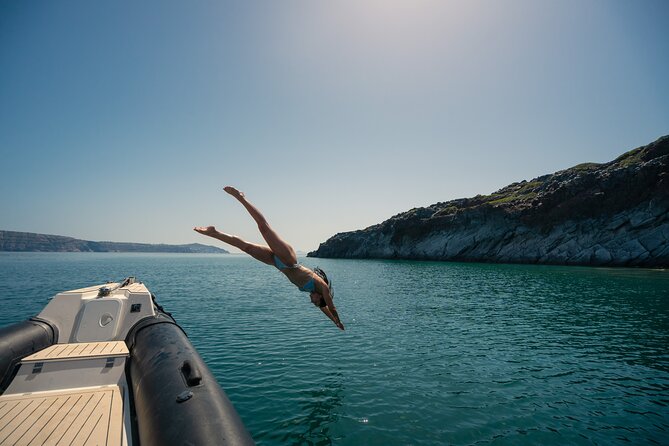 Exclusive cruise experience in Santorini - Why this Santorini caldera cruise starts in Oia