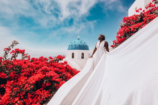 Exclusive Santorini Flying Dress Photoshoot with Pickup - Pickup and timing: getting to Imerovigli without stress