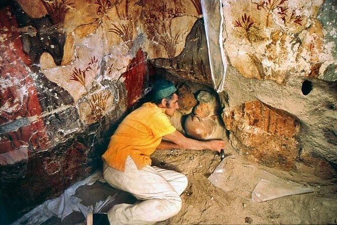 Explore Akrotiri GroupTour - What you actually get at the ruins: 1 hour 20 minutes on-site