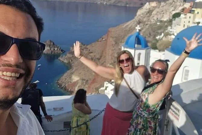 Explore Santorini in 3 hours With a Local Guide - Comfort, pacing, and guide style that can make or break it