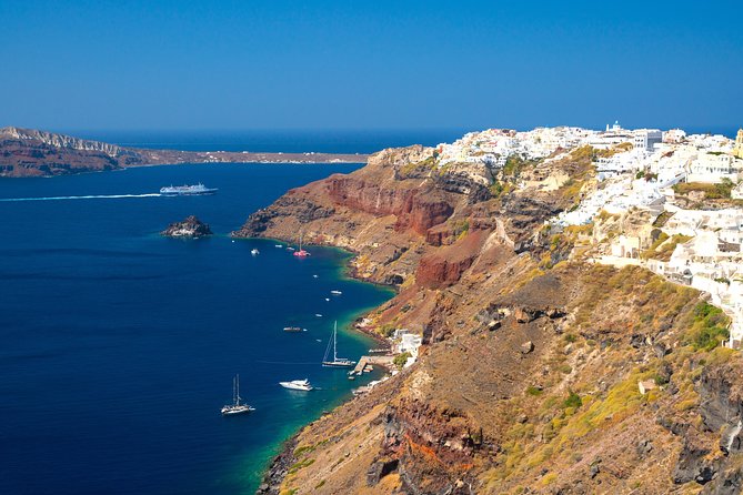 Explore Santorini with a Local - 4 Hours Private Tour - Oia first: free time to wander, plus photo strategy that avoids the bottleneck