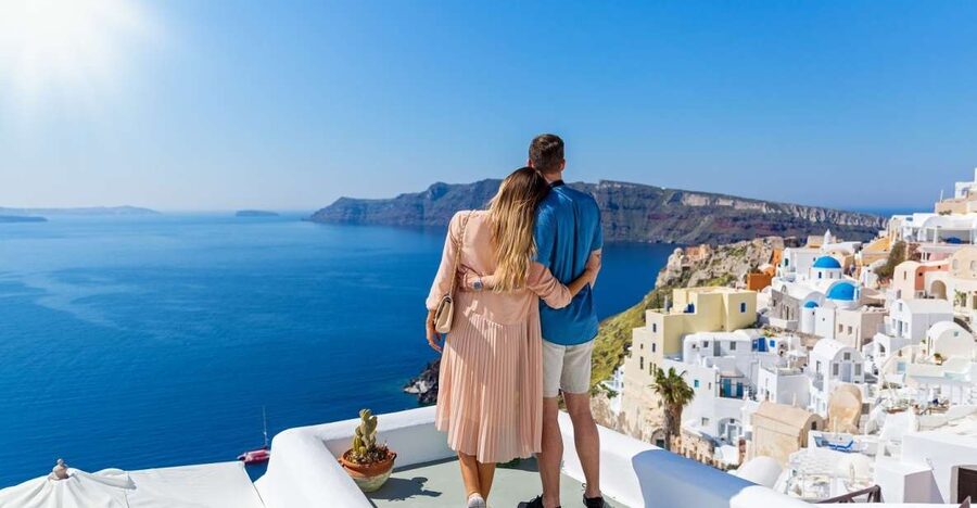 Fira: Traditional Villages Guided Day Trip with Oia Sunset - How the Day Trip Flows, From Hotel Pickup to Oia Sunset