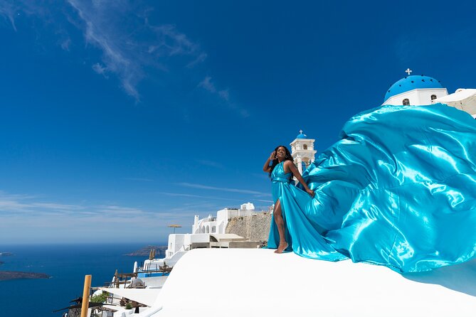 Flying Dress Photoshoot in Santorini - Photo delivery within 7 days and what to expect in your inbox