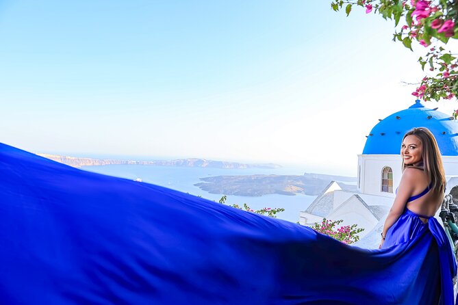 Flying Dress Photoshoot in Santorini - iconic views (WE DO MAGIC) - Photo Delivery in 10 Days, Plus Backup You’ll Appreciate