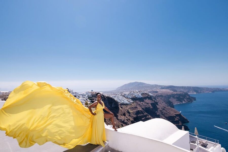 Flying dress Photoshoot in Santorini with Hotel Pickup - Key Points Before You Go
