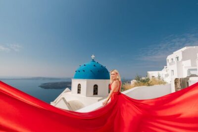 Flying dress Photoshoot in Santorini with Hotel Pickup