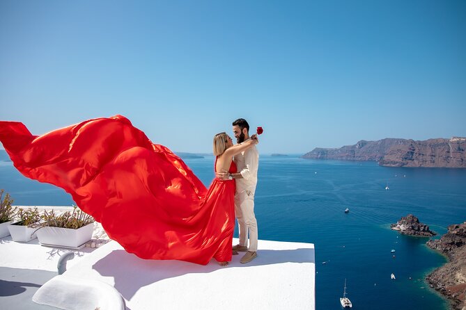 Flying Dress Photoshooting Santorini - Meeting Point in Oia: Where You Start and Why It Matters