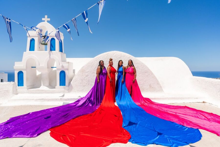 Flying Dress Santorini Photoshoot - The Photos: 50 or 60 Edited Pics in Up to 7 Days