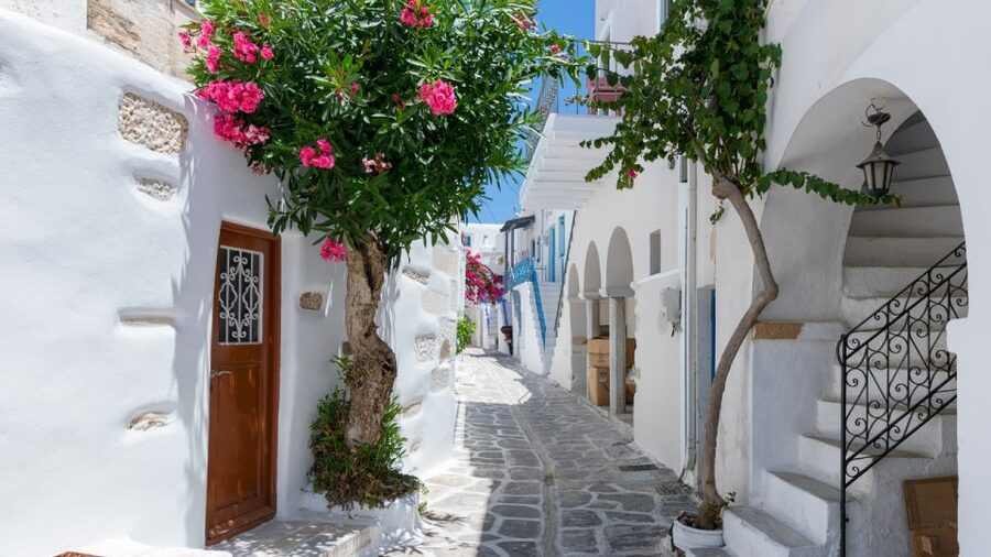 From Heraklion/Crete: Santorini Island Guided Day Trip - Pickup points and where the tour fits your hotel