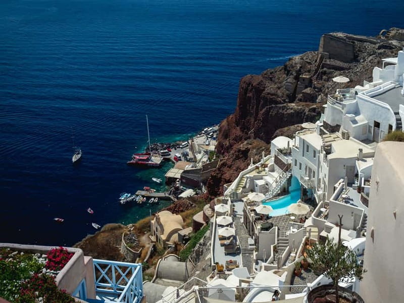 From Heraklion Santorini Guided Day Tour - Getting to Athinios: the ferry ride sets the tone