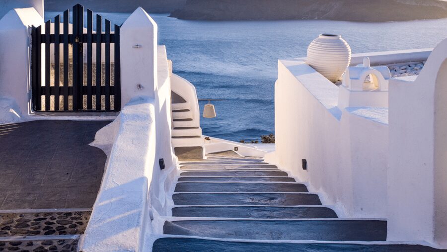 From Rethymnon Explore Santorini Villages, Oia & Fira - Fira, the Main Town: Caldera Views, Shopping Streets, and Option Time