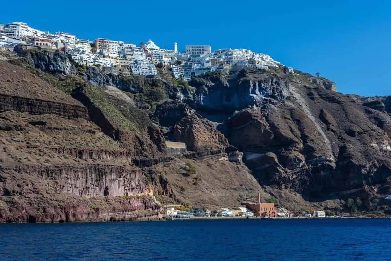 From Santorini: Volcano Cruise With Oia Sunset - Boat and bus comfort: the small details that change your day