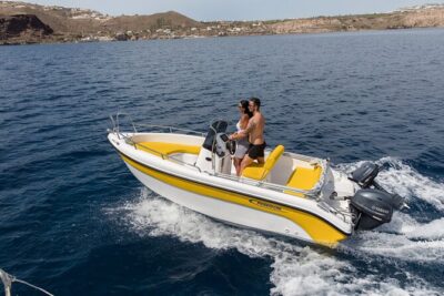 Full Day Boat Rental Without a License in Santorini