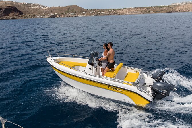 Full Day Boat Rental Without a License in Santorini - Driving the 5-Meter Boat: The Practical Stuff That Makes It Stress-Free