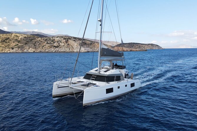 Full-Day Private Tour in Santorini by Luxury Catamaran - How a private Santorini charter saves you from the usual mess