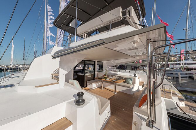 Full-Day Private Tour in Santorini by Luxury Catamaran - Smart planning tips for a smooth day on the water